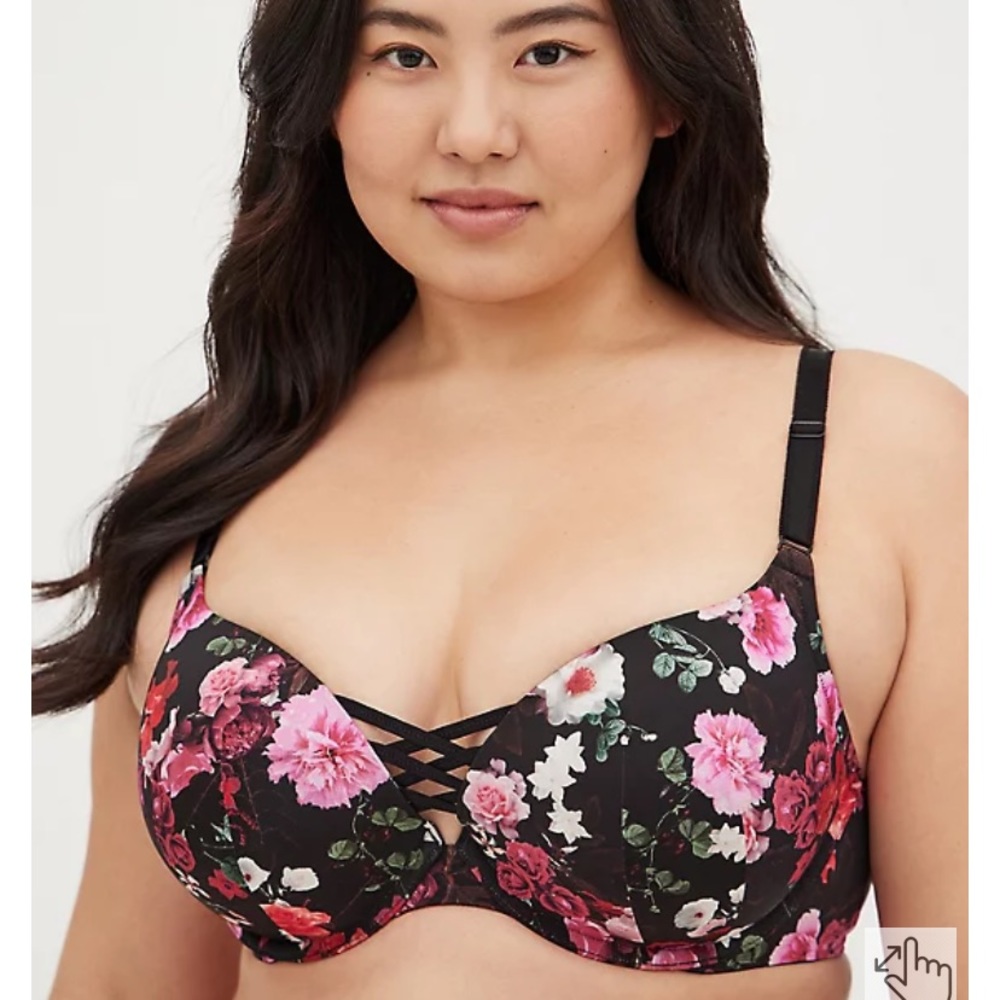 NWT Torrid 48C Push-up Plunge Bra